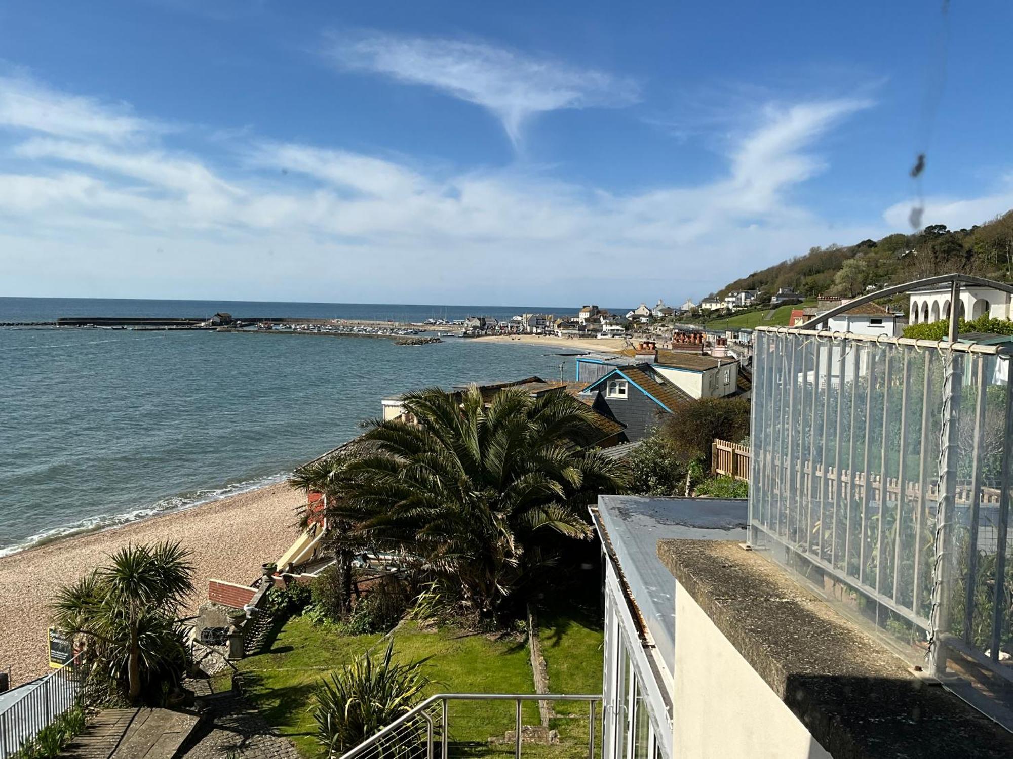 High Tides Apartment Lyme Regis Ngoại thất bức ảnh